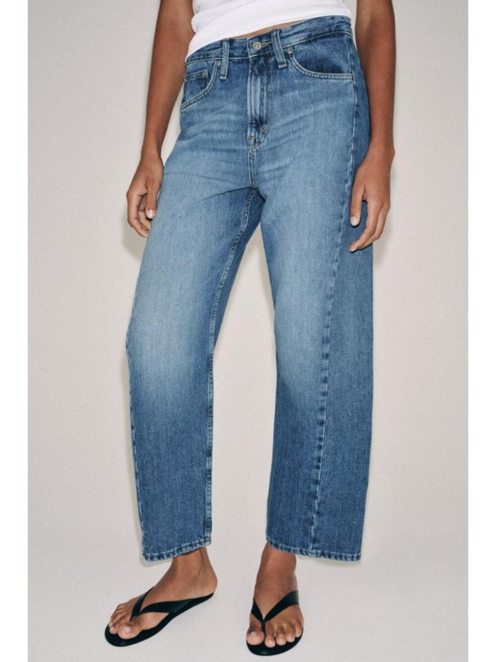 ZARA ZW COLLECTION MID-RISE ANKLE RELAXED JEANS